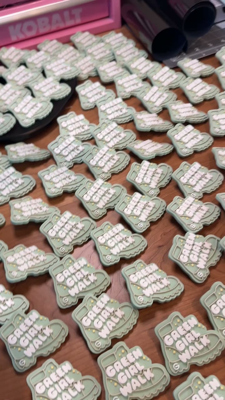 Customer order video of Custom Pins